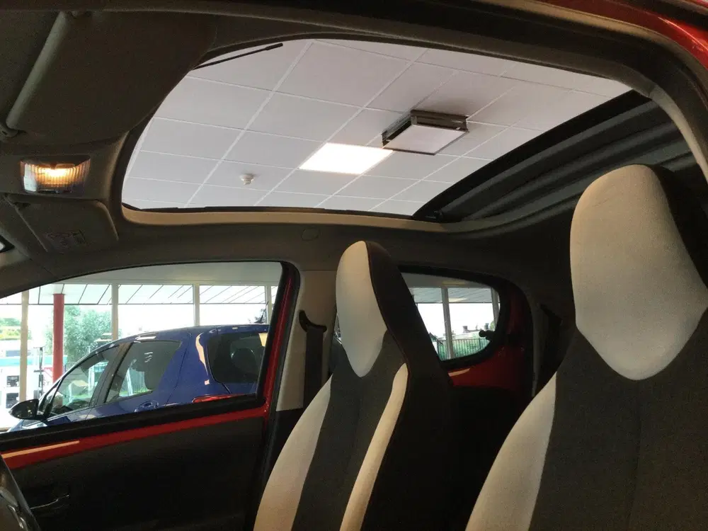 Citroën C1 Citroen C1 1.0 VTi Airscape Urban Ride Cab uit 2019, foto 8