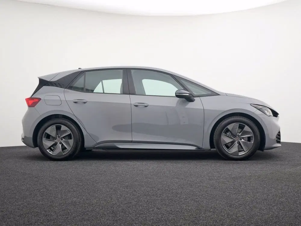 Cupra Born Essential 62 kWh uit 2024, foto 11