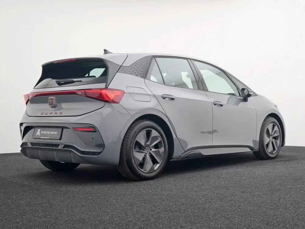 Cupra Born Essential 62 kWh uit 2024, foto 2