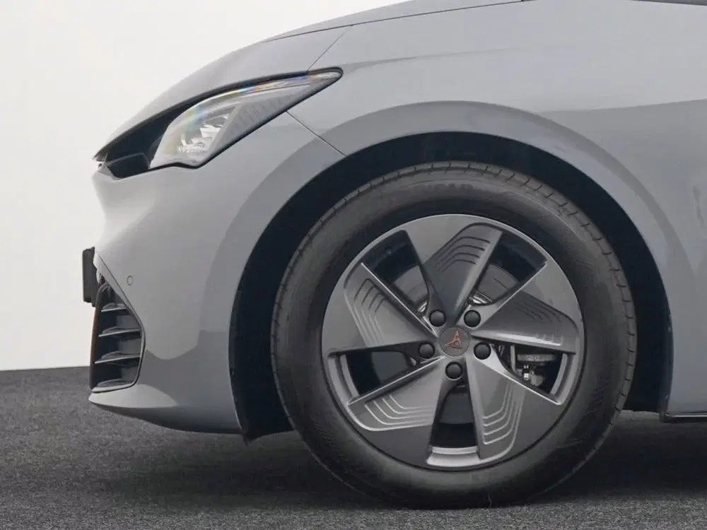 Cupra Born Essential 62 kWh uit 2024, foto 7