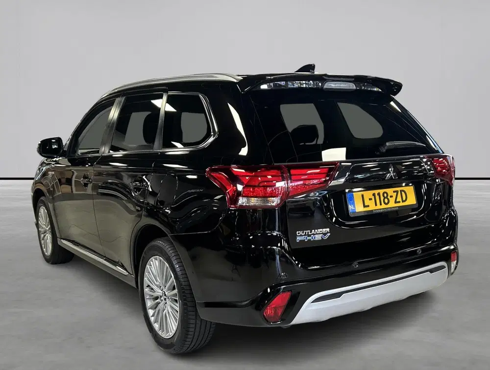 Mitsubishi Outlander 2.4 PHEV Pure uit 2021, foto 3