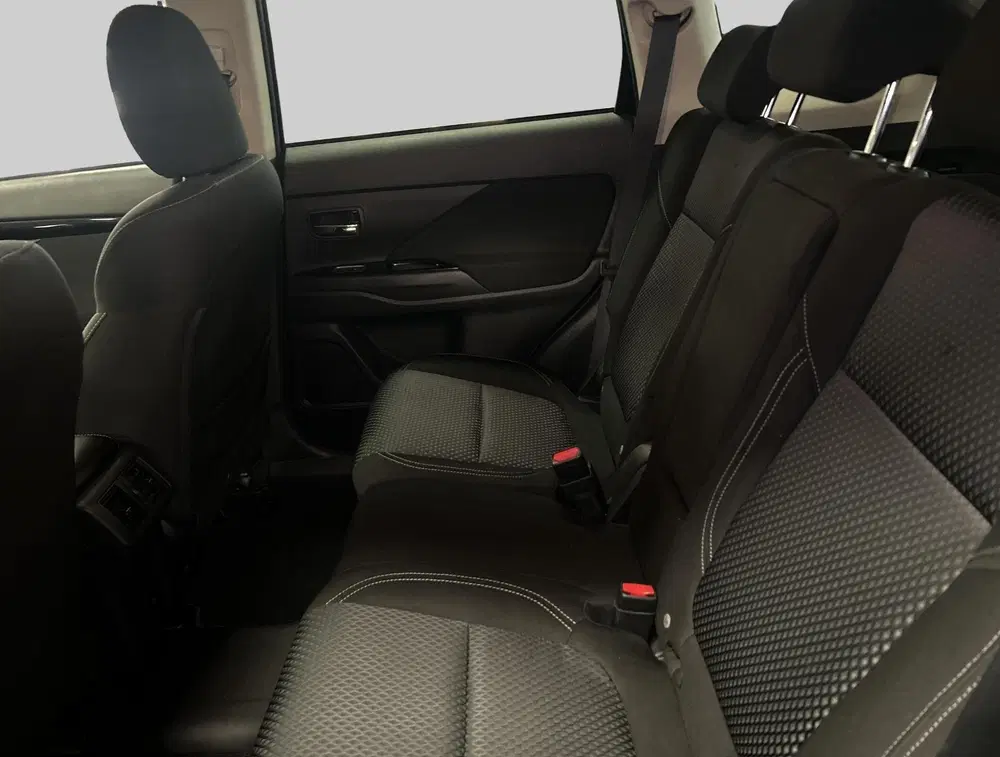 Mitsubishi Outlander 2.4 PHEV Pure uit 2021, foto 9