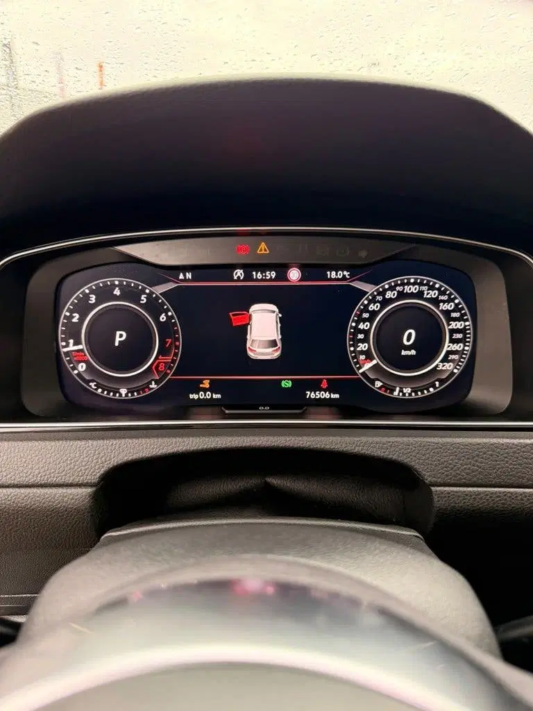 Volkswagen Golf 2.0 TSI GTI Performance uit 2020, foto 11