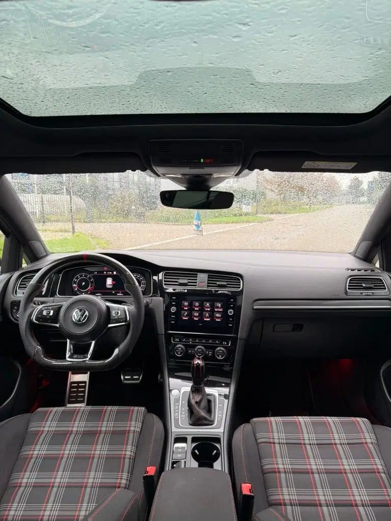 Volkswagen Golf 2.0 TSI GTI Performance uit 2020, foto 7