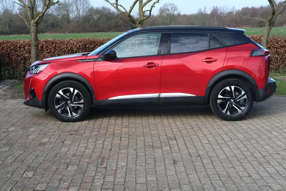 Peugeot 2008 1.2 PureTech GT-Line RIJKLAAR Pano uit 2020, foto 5