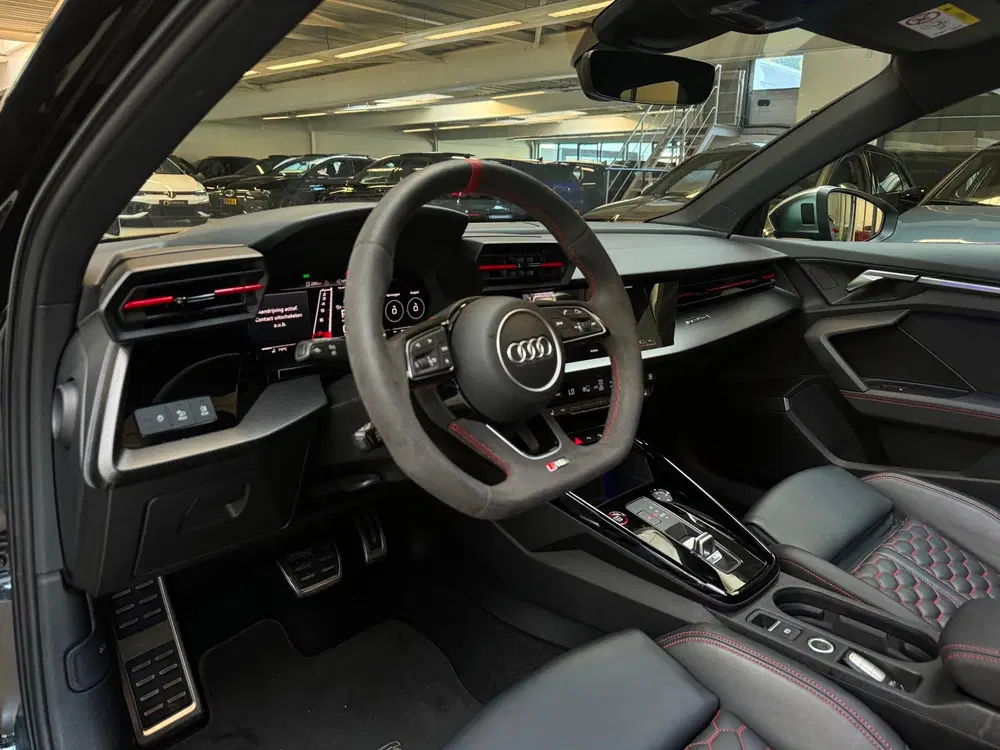 Audi RS3 2.5 TFSI quattro Pano uit 2022, foto 3