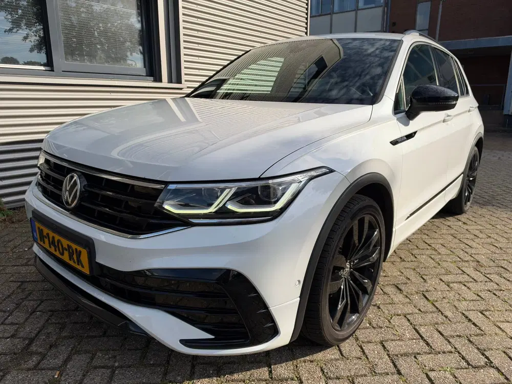 Volkswagen Tiguan R-Line 1.5 TSI DSG uit 2021, foto 4
