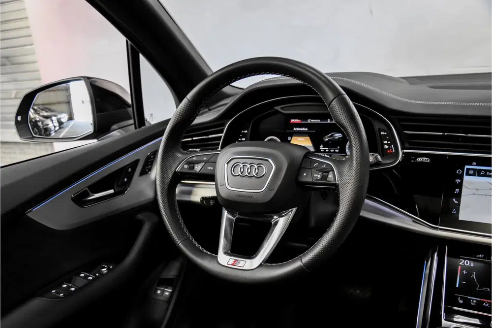 Audi Q7 60 TFSIe Quattro Competition uit 2023, foto 10