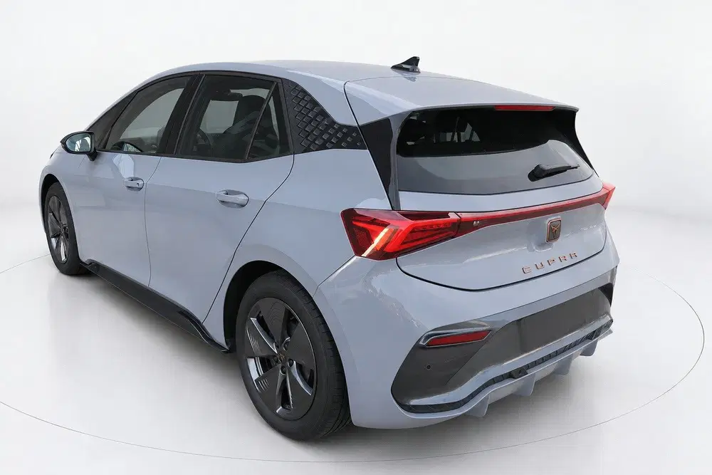 Cupra Born Impulse 62kWh uit 2024, foto 10