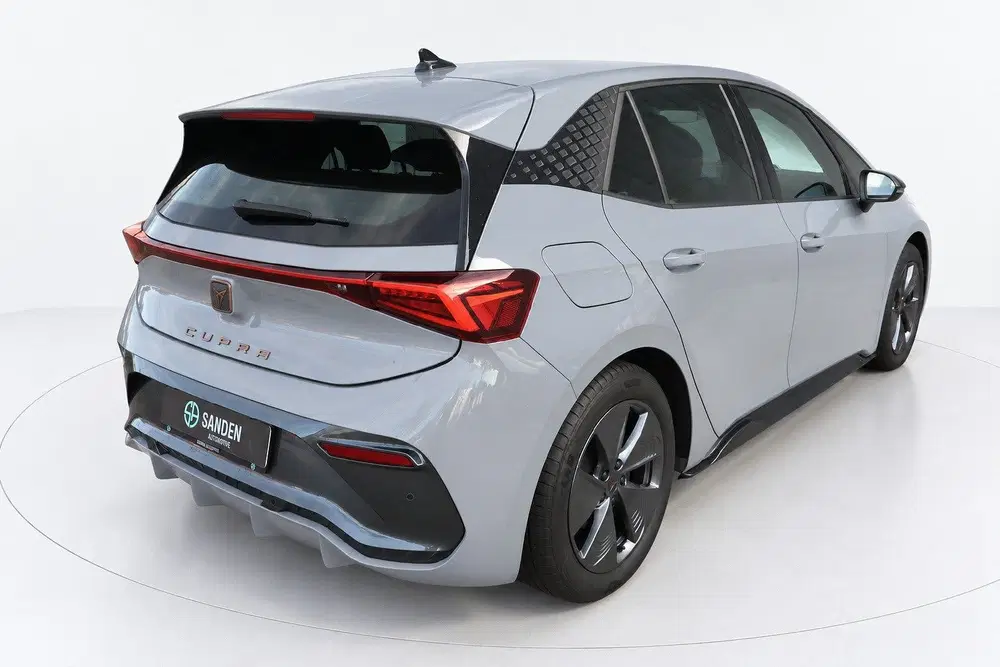 Cupra Born Impulse 62kWh uit 2024, foto 2