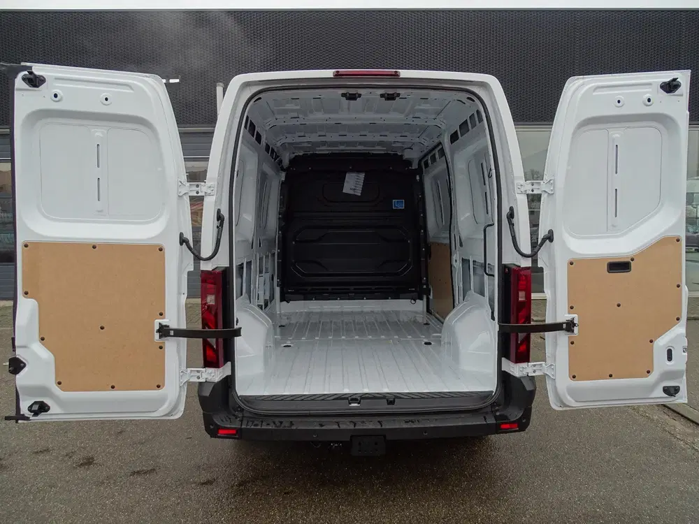 Renault Master T35 2.0 dCi 130 L2H2 Start TREKHAAK uit 2024, foto 10