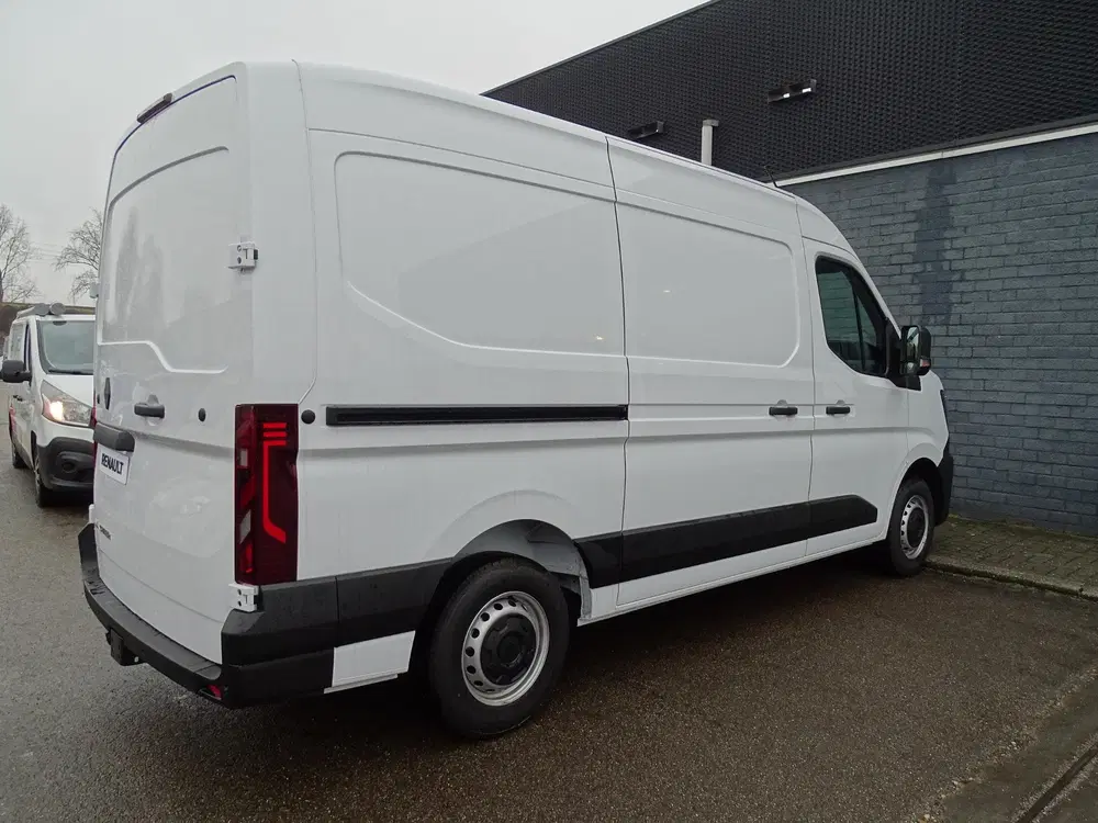 Renault Master T35 2.0 dCi 130 L2H2 Start TREKHAAK uit 2024, foto 2