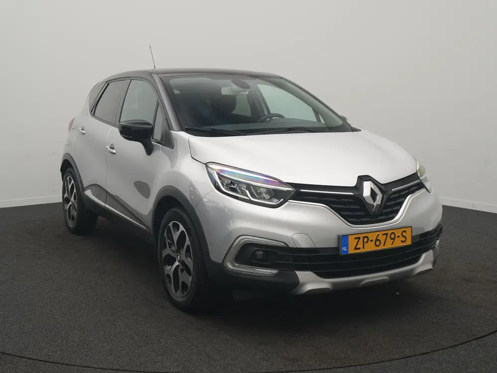 Renault Captur TCe 90 Intens uit 2019, foto 2