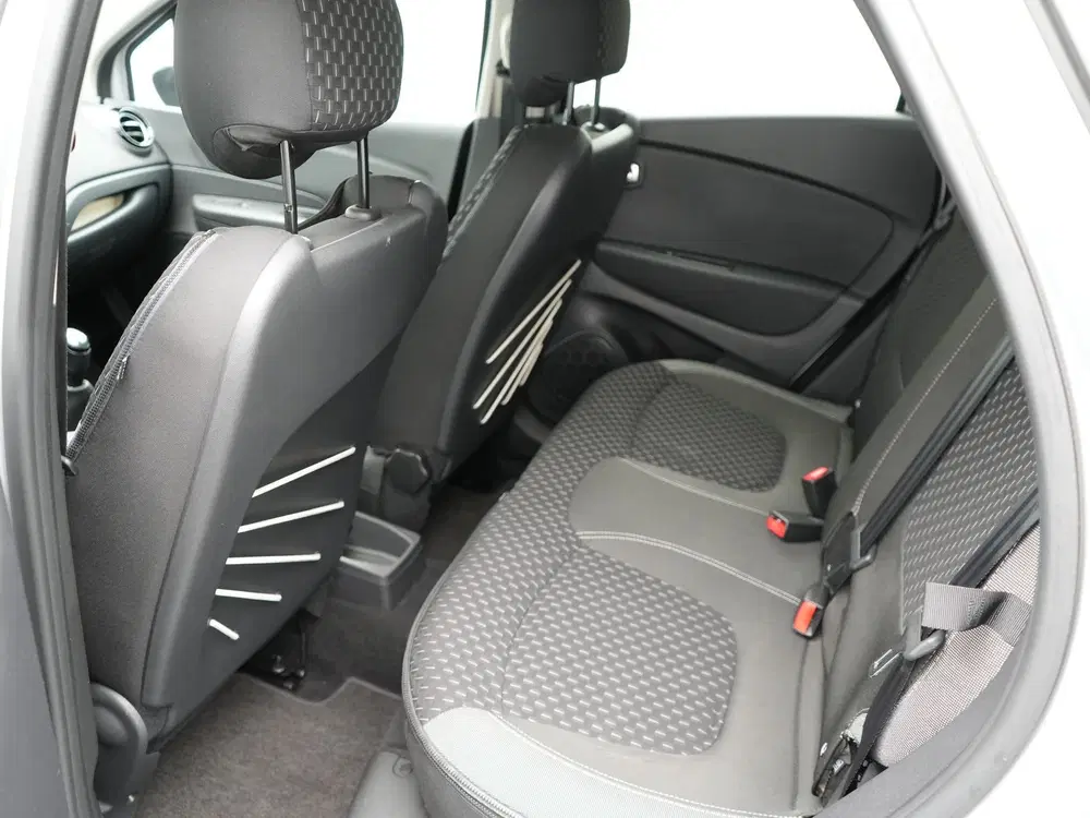 Renault Captur TCe 90 Intens uit 2019, foto 9