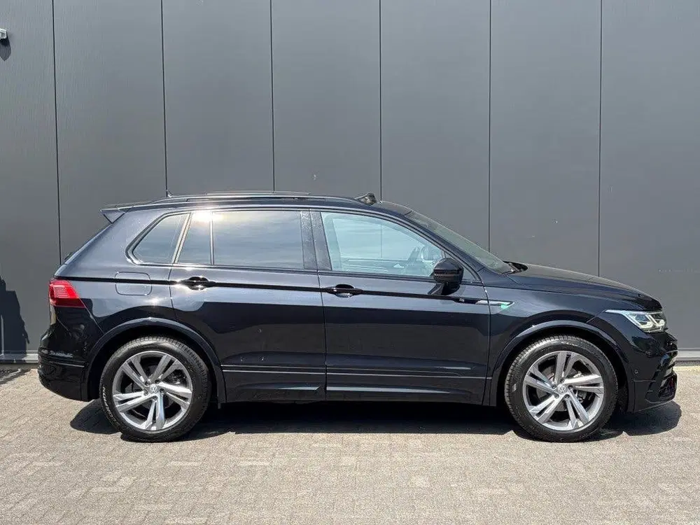 Volkswagen Tiguan 1.5 TSI 2x R-Line Pano ACC IQ.Light V-Cock uit 2020, foto 2