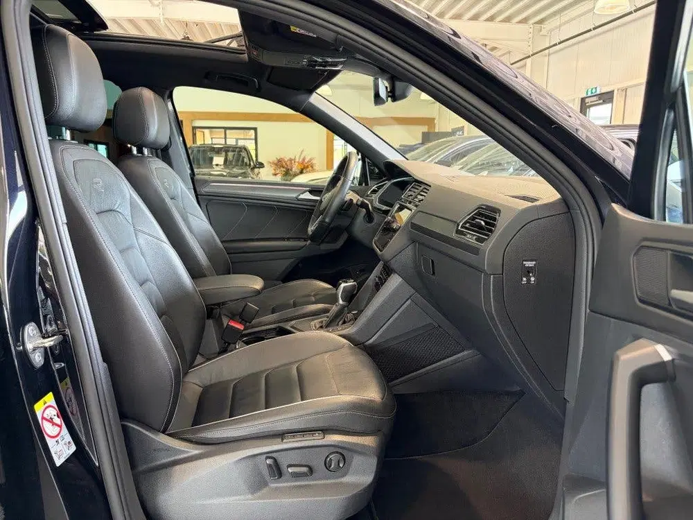 Volkswagen Tiguan 1.5 TSI 2x R-Line Pano ACC IQ.Light V-Cock uit 2020, foto 3