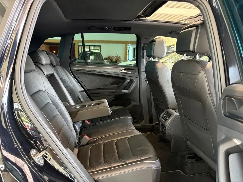 Volkswagen Tiguan 1.5 TSI 2x R-Line Pano ACC IQ.Light V-Cock uit 2020, foto 4
