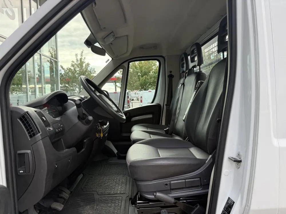 Peugeot Boxer 335 2.2 BlueHDi 165 L4 Pick-up uit 2022, foto 11