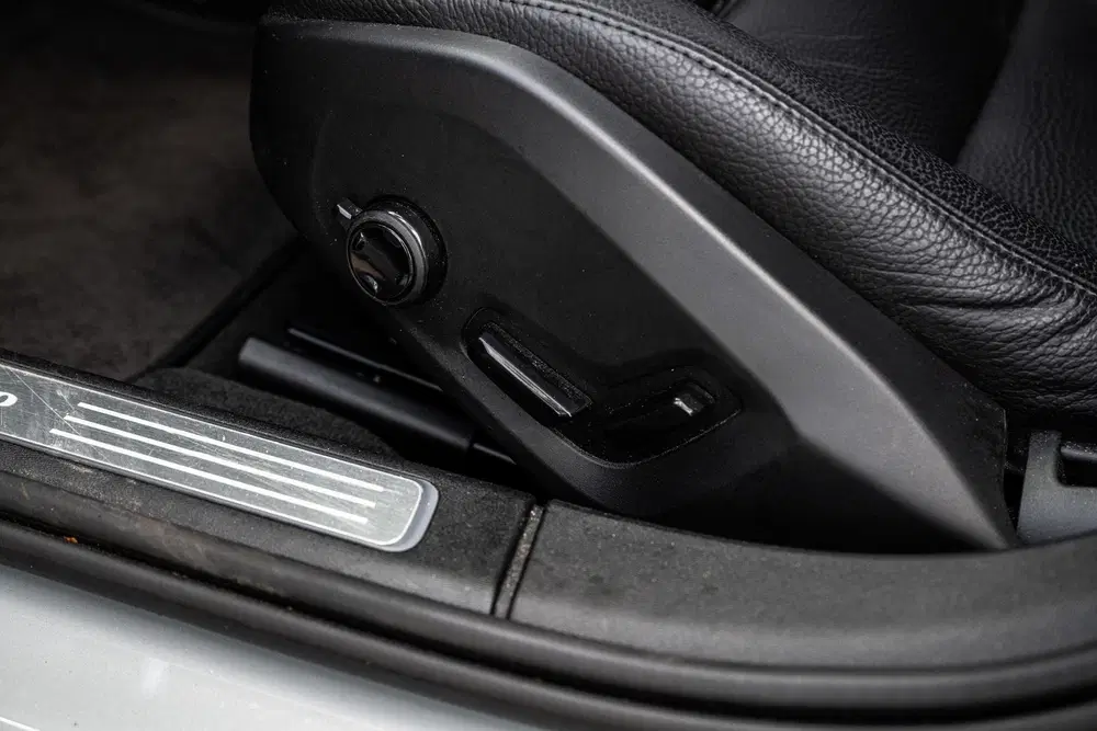 Volvo V90 2.0 T6 Plug-in hybrid AWD Ultra Dark uit 2024, foto 7
