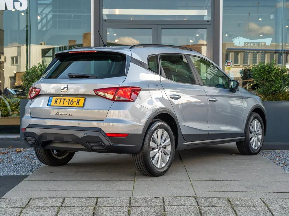 SEAT Arona 1.0 TSI 110pk Automaat Style Business uit 2023, foto 3
