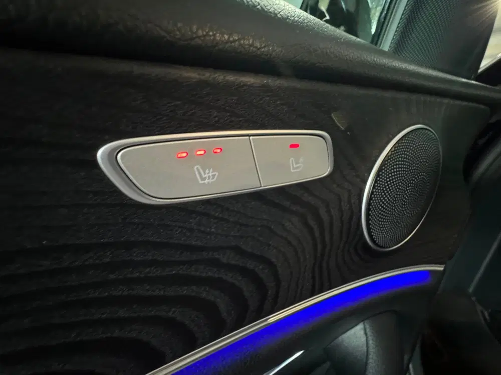Mercedes-Benz E-Klasse 200 4MATIC Pano uit 2019, foto 12