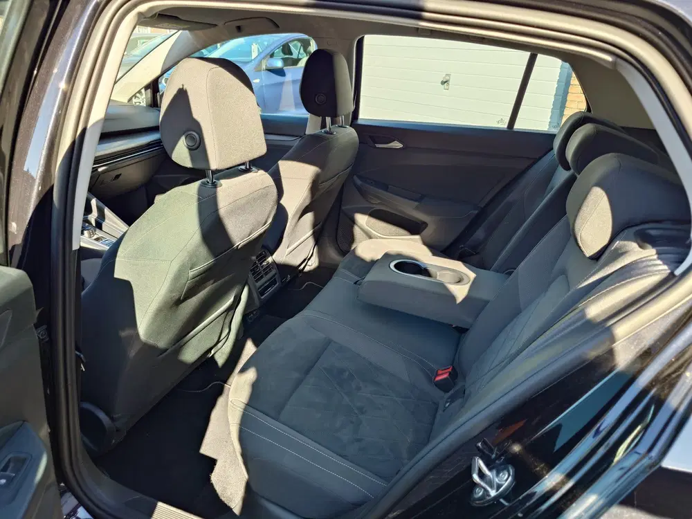Volkswagen Golf 1.4 eHybrid Style uit 2022, foto 11