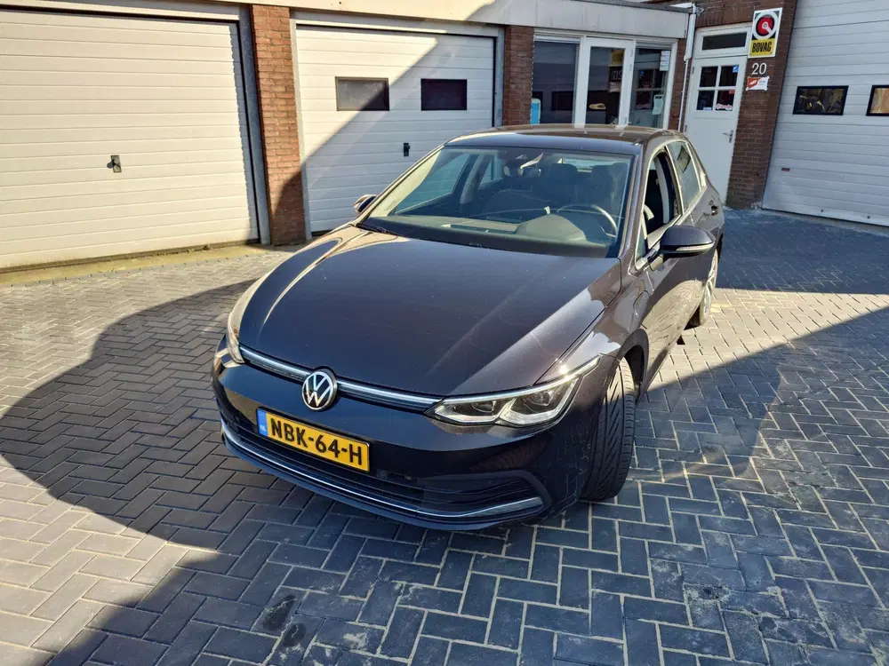 Volkswagen Golf 1.4 eHybrid Style uit 2022, foto 2