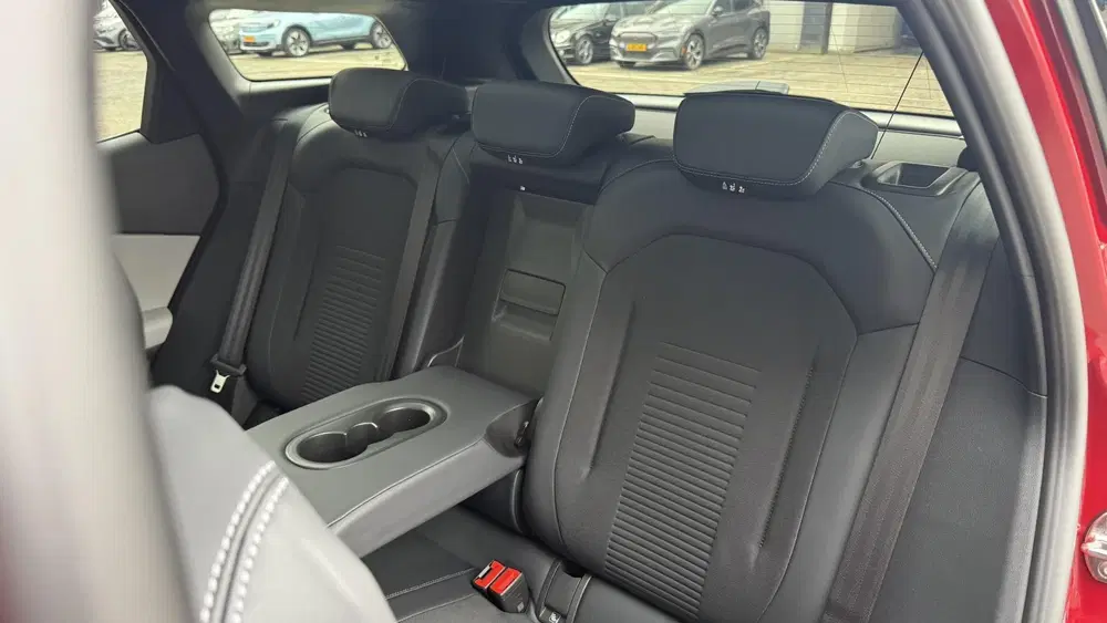 Ford Explorer Premium Extended Range RWD 77 kWh uit 2025, foto 8