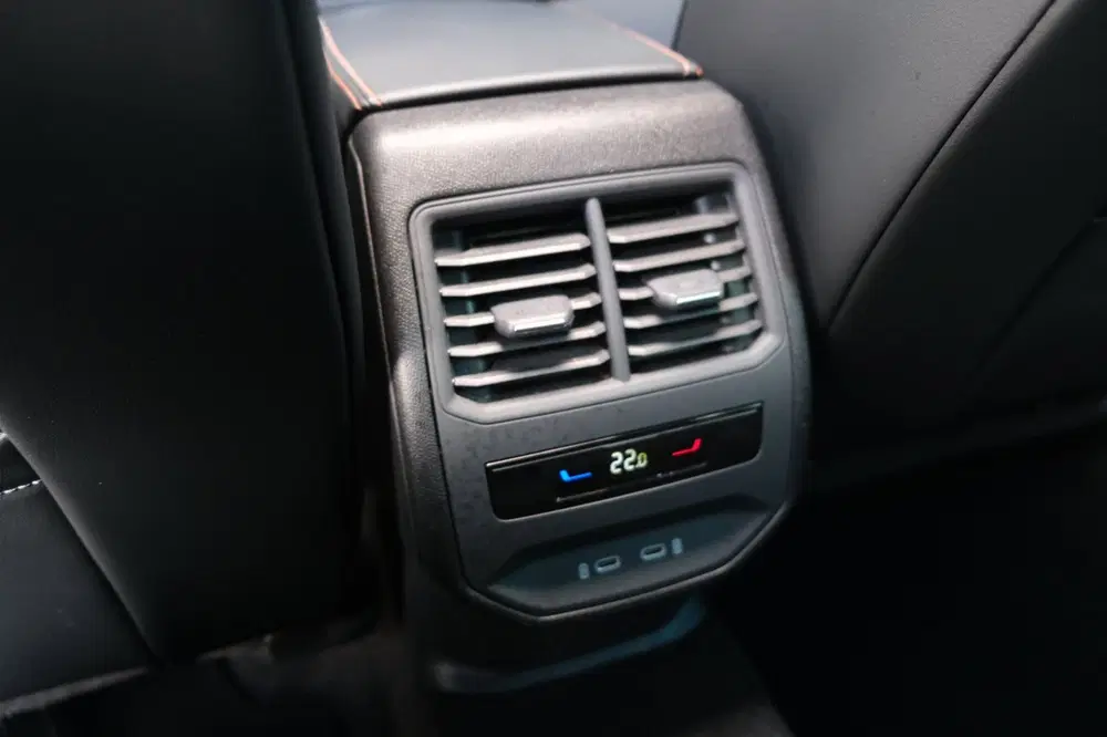 Cupra Formentor 1.4 e-Hybrid VZ Copper 245PK Pano Led ACC uit 2022, foto 11