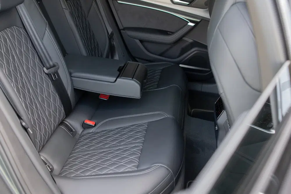 Audi A6 55 TFSI e quattro Pro Line S Competition B uit 2024, foto 12