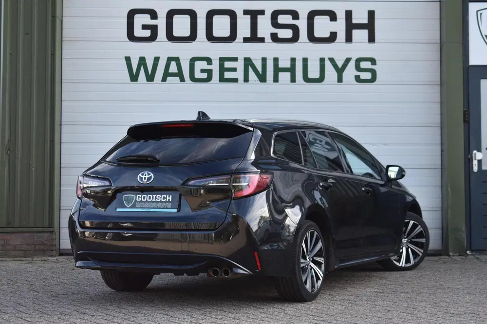 Toyota Corolla 2.0 Hybrid Business Plus uit 2021, foto 4