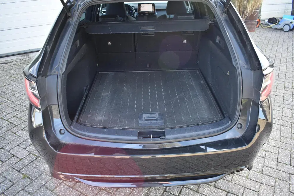 Toyota Corolla 2.0 Hybrid Business Plus uit 2021, foto 9