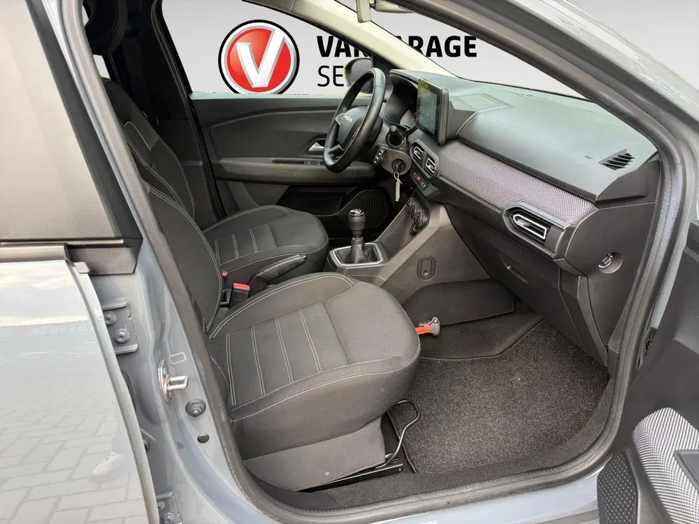 Dacia Jogger 1.0 TCe 100 Bi-Fuel Expression 5p. uit 2022, foto 9