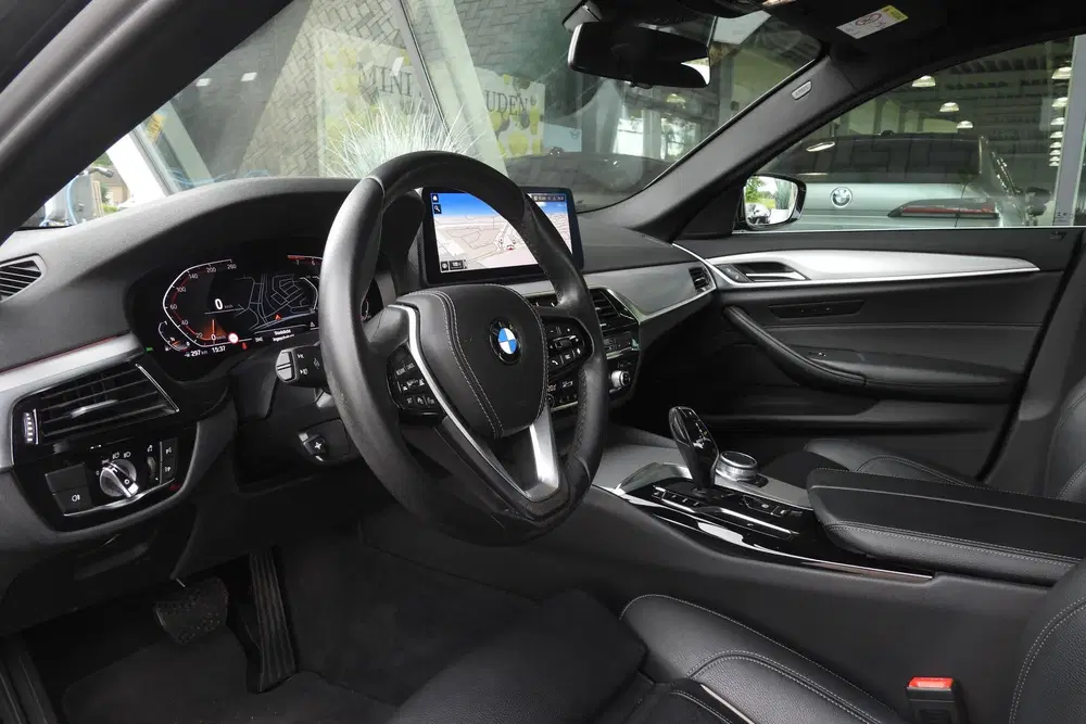 BMW 5-serie 540i High Executive Automaat uit 2022, foto 10