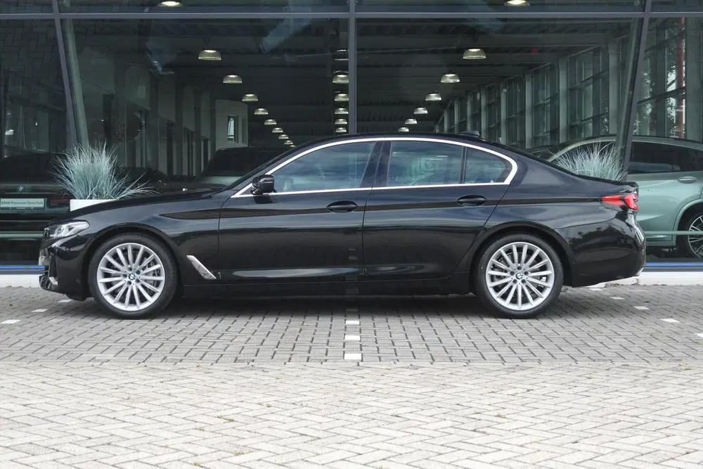 BMW 5-serie 540i High Executive Automaat uit 2022, foto 5