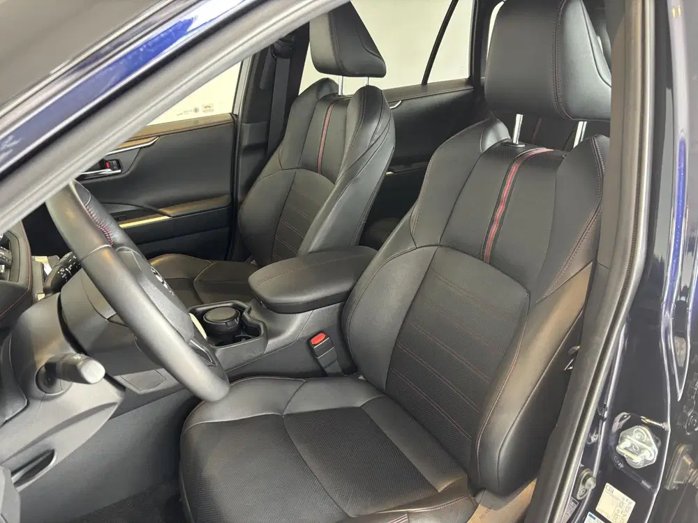 Toyota RAV 4 2.5 Plug-in Hybrid AWD Bi-Tone Plus Trekha uit 2022, foto 15
