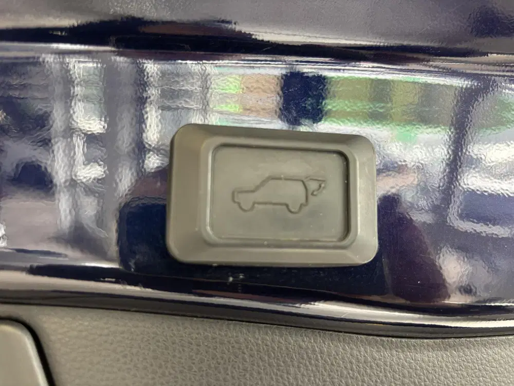 Toyota RAV 4 2.5 Plug-in Hybrid AWD Bi-Tone Plus Trekha uit 2022, foto 7