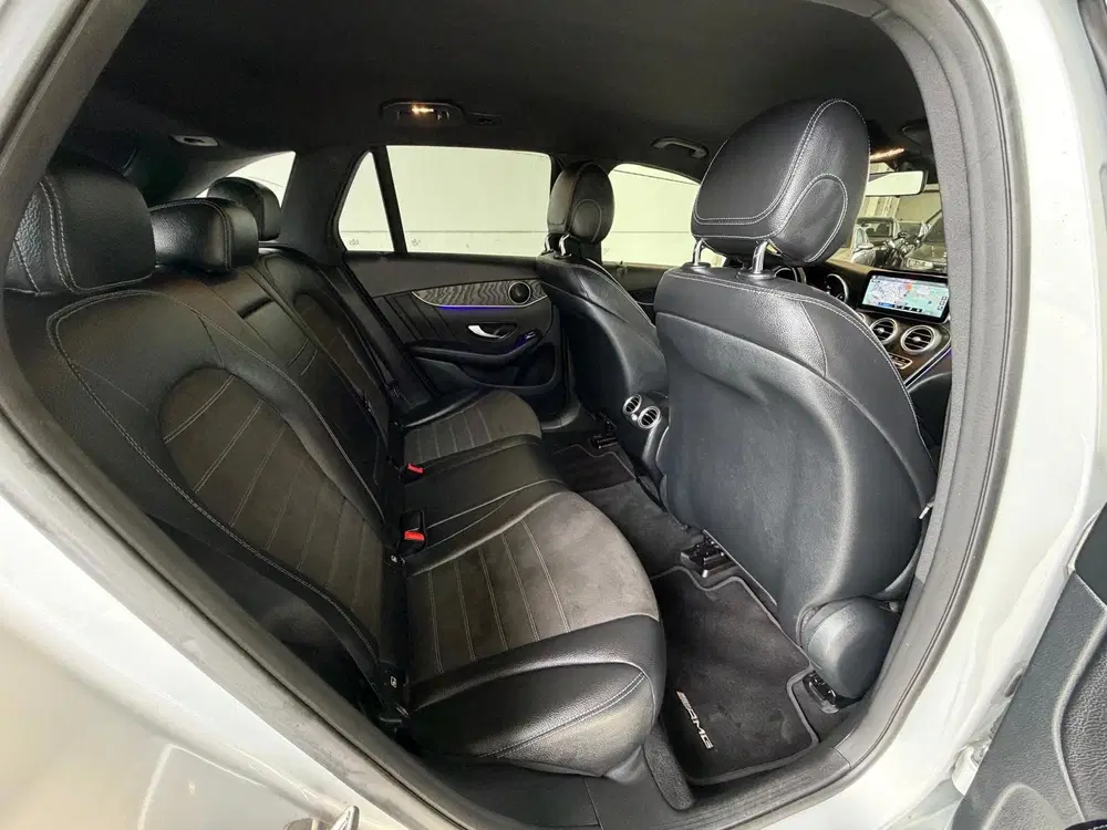 Mercedes-Benz GLC 200 4MATIC AMG Premium Plus uit 2019, foto 14