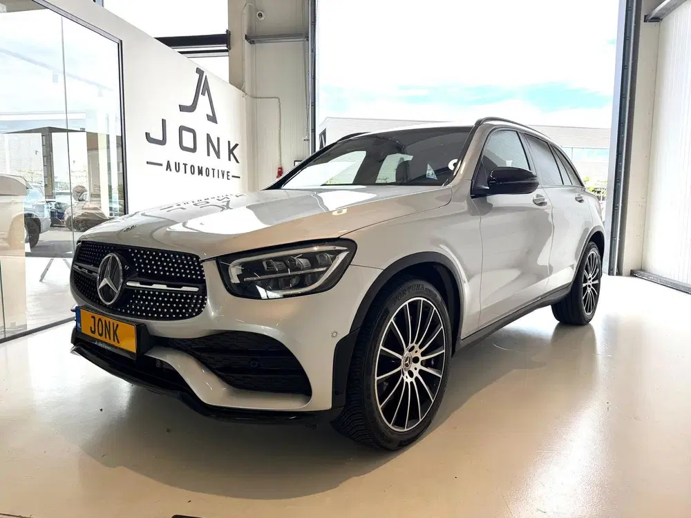Mercedes-Benz GLC 200 4MATIC AMG Premium Plus uit 2019, foto 9