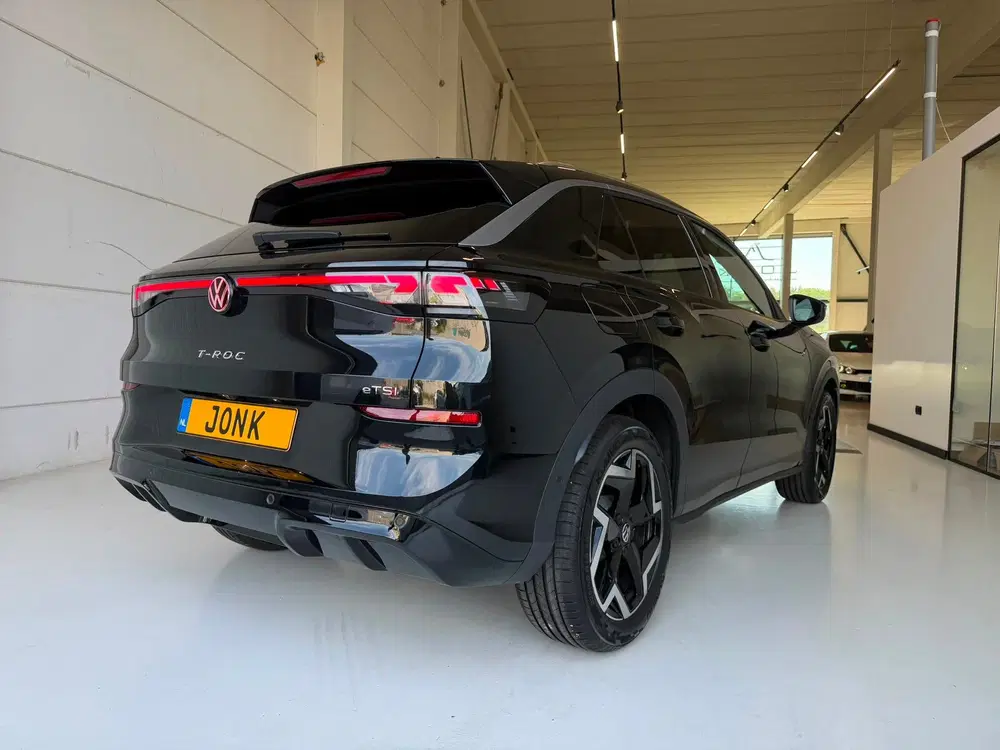 Volkswagen T-Roc 1.5 eTsi R-Line First Edition uit 2026, foto 10