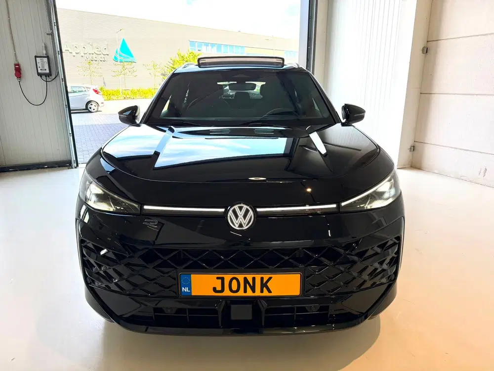 Volkswagen T-Roc 1.5 eTsi R-Line First Edition uit 2026, foto 2