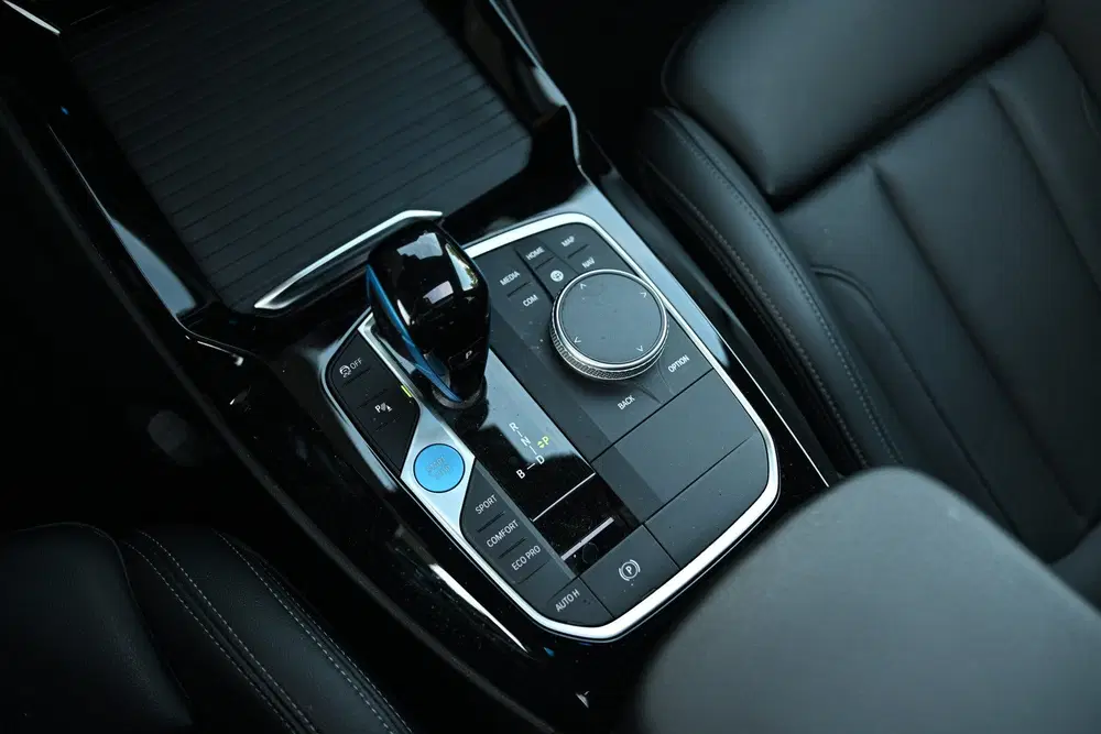 BMW iX3 Executive M Sport uit 2022, foto 14