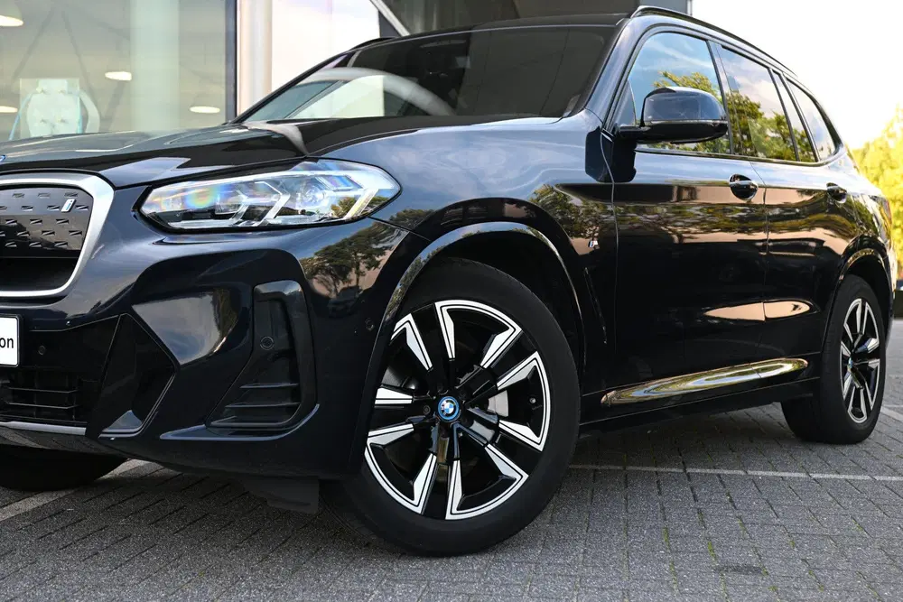 BMW iX3 Executive M Sport uit 2022, foto 15
