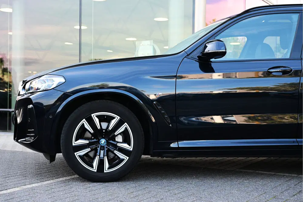 BMW iX3 Executive M Sport uit 2022, foto 7