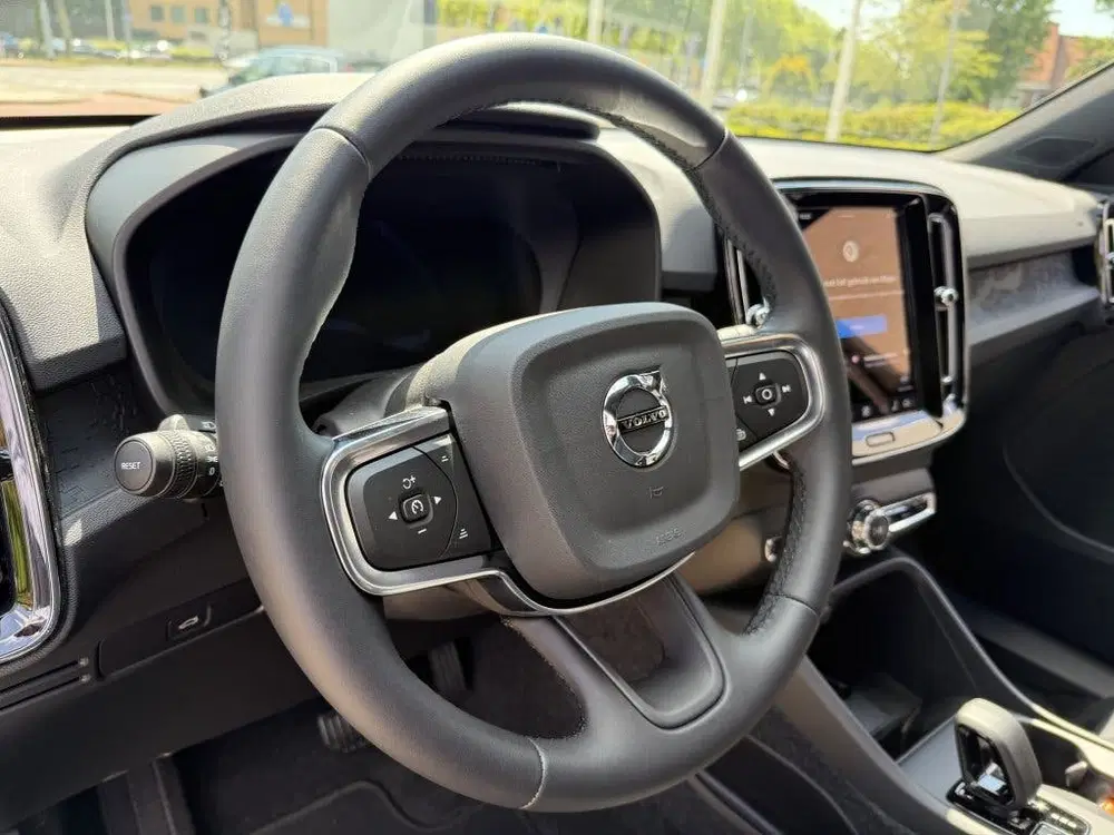 Volvo EX40 Single M Core Business Ed. 70kWh uit 2025, foto 8