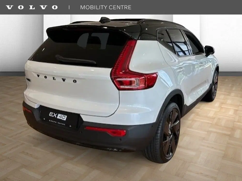 Volvo EX40 Extend. Range Ultra Eur. Black Ed. uit 2026, foto 4