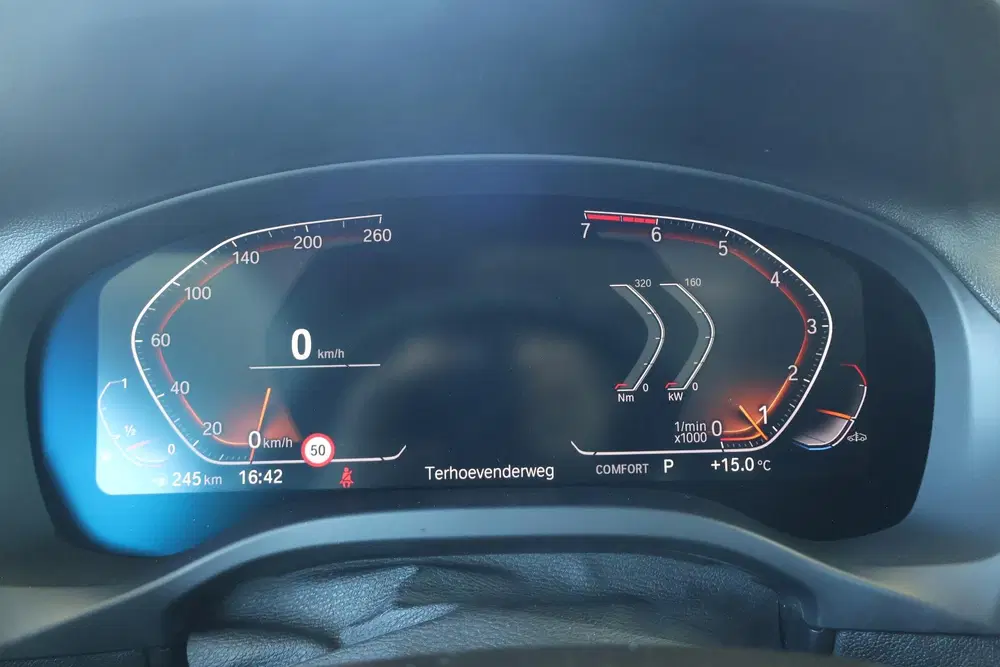 BMW X4 xDrive20i High Executive Edition uit 2021, foto 15