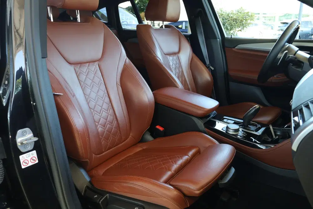 BMW X4 xDrive20i High Executive Edition uit 2021, foto 8