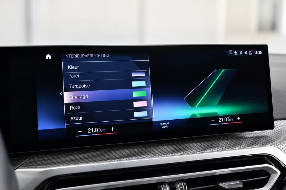 BMW 3-serie 320e uit 2024, foto 14