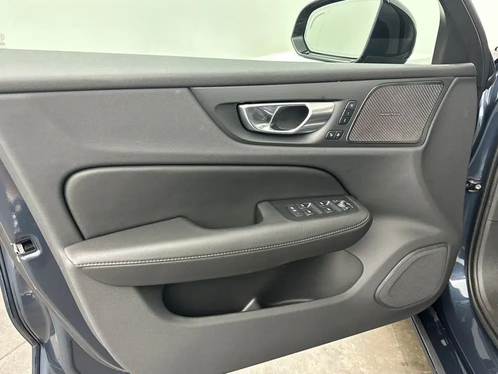 Volvo V60 T6 AWD GT Plus Dark uit 2026, foto 15